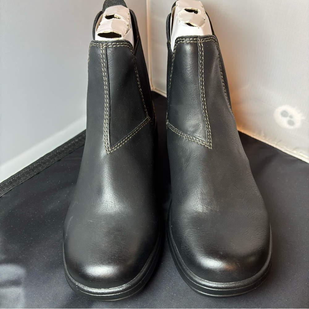 New Eastland Cyrus Men’s‎ Chelsea Boots Black Size 9D New With Box